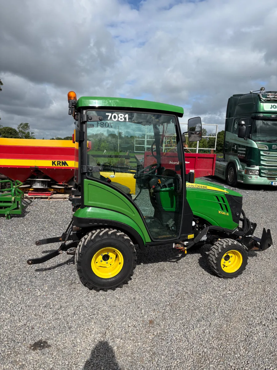 John Deere Compact Tractor - Image 3