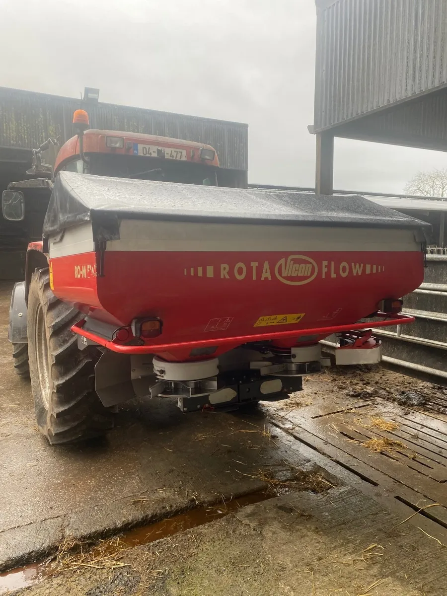 1.5 tonne Vicon Fertilizer spreader - Image 1