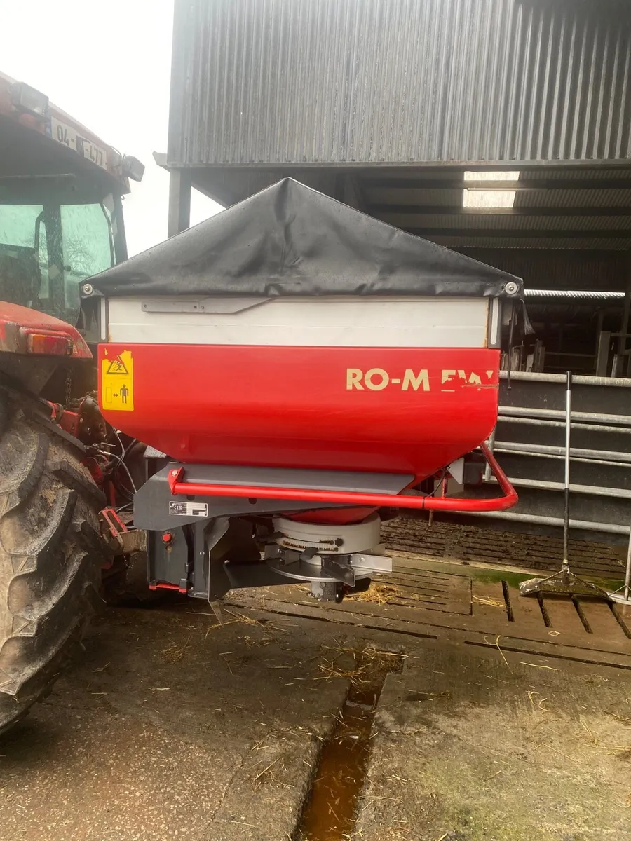 1.5 tonne Vicon Fertilizer spreader - Image 3