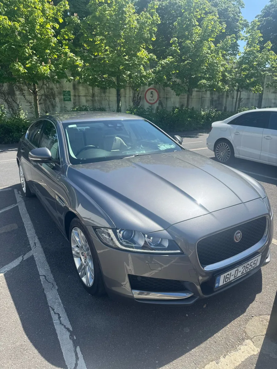 Jaguar XF 2.0D Prestige - Image 1