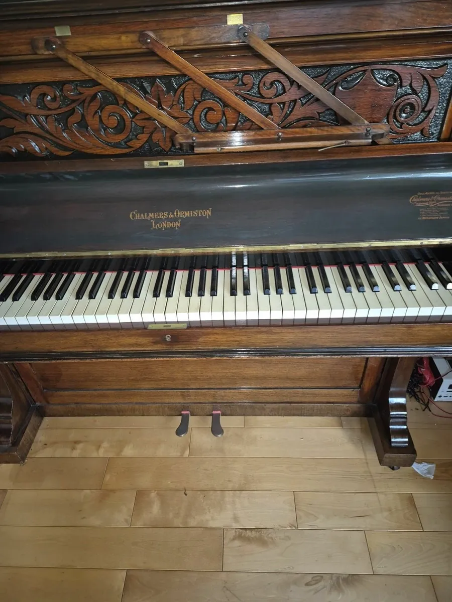 piano - Image 1
