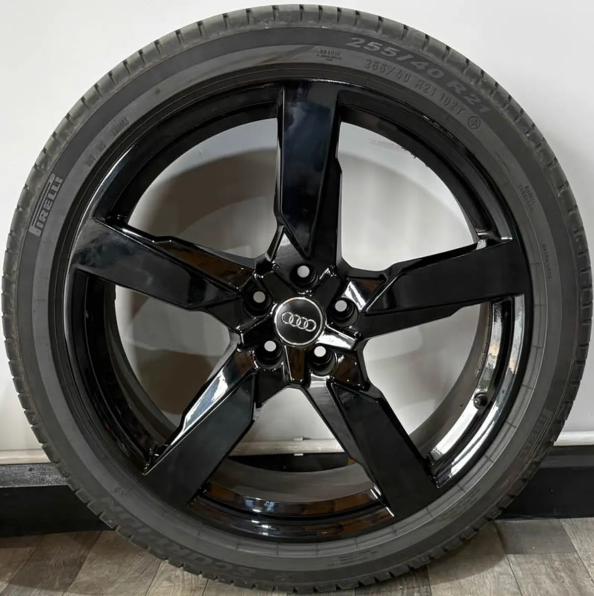 21" Genuine AUDI Q5 SQ5 Alloy Wheels & Pirelli Tyr - Image 4