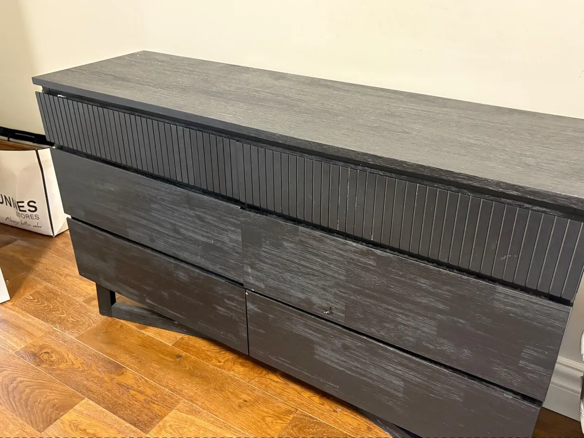 Black Bedroom Suite - Bed, Lockers (x2), Drawers - Image 3