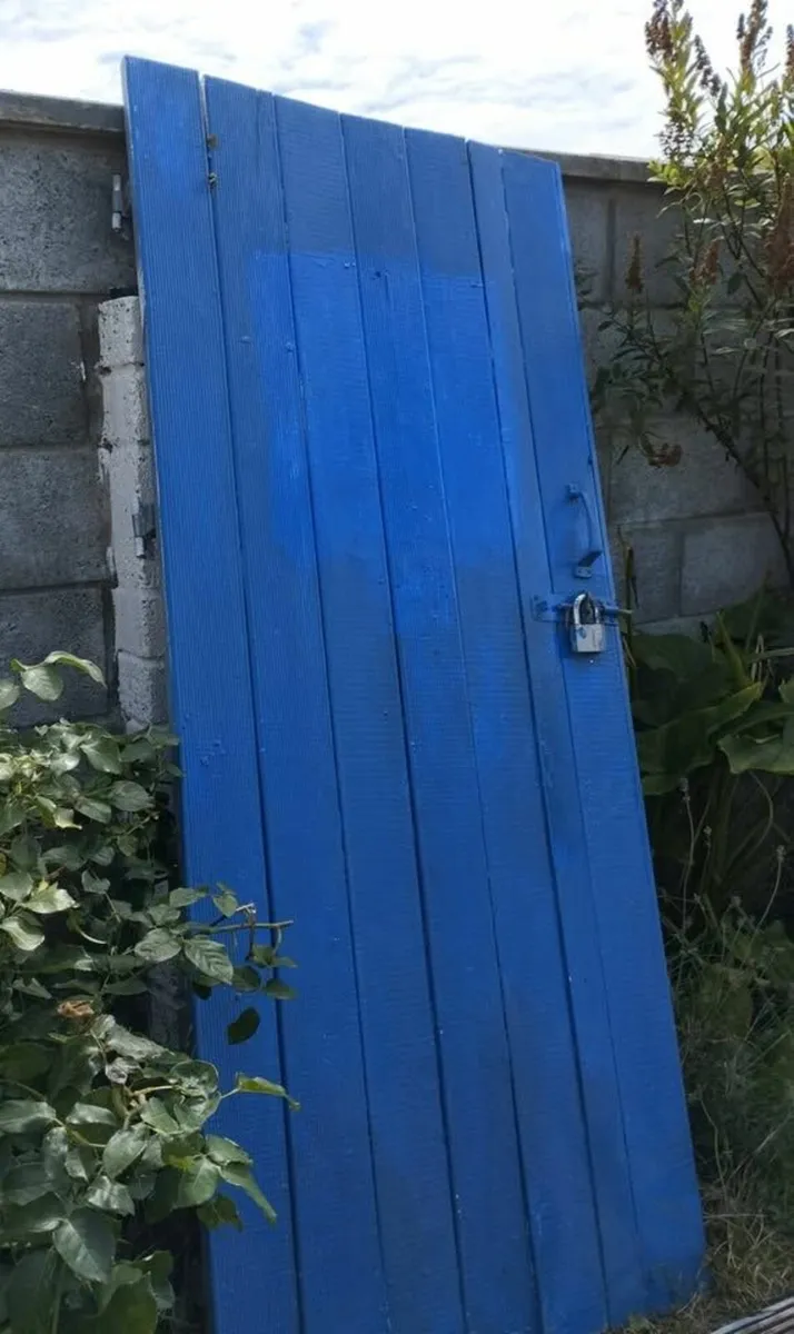 Good sturdy side gate, - Image 3