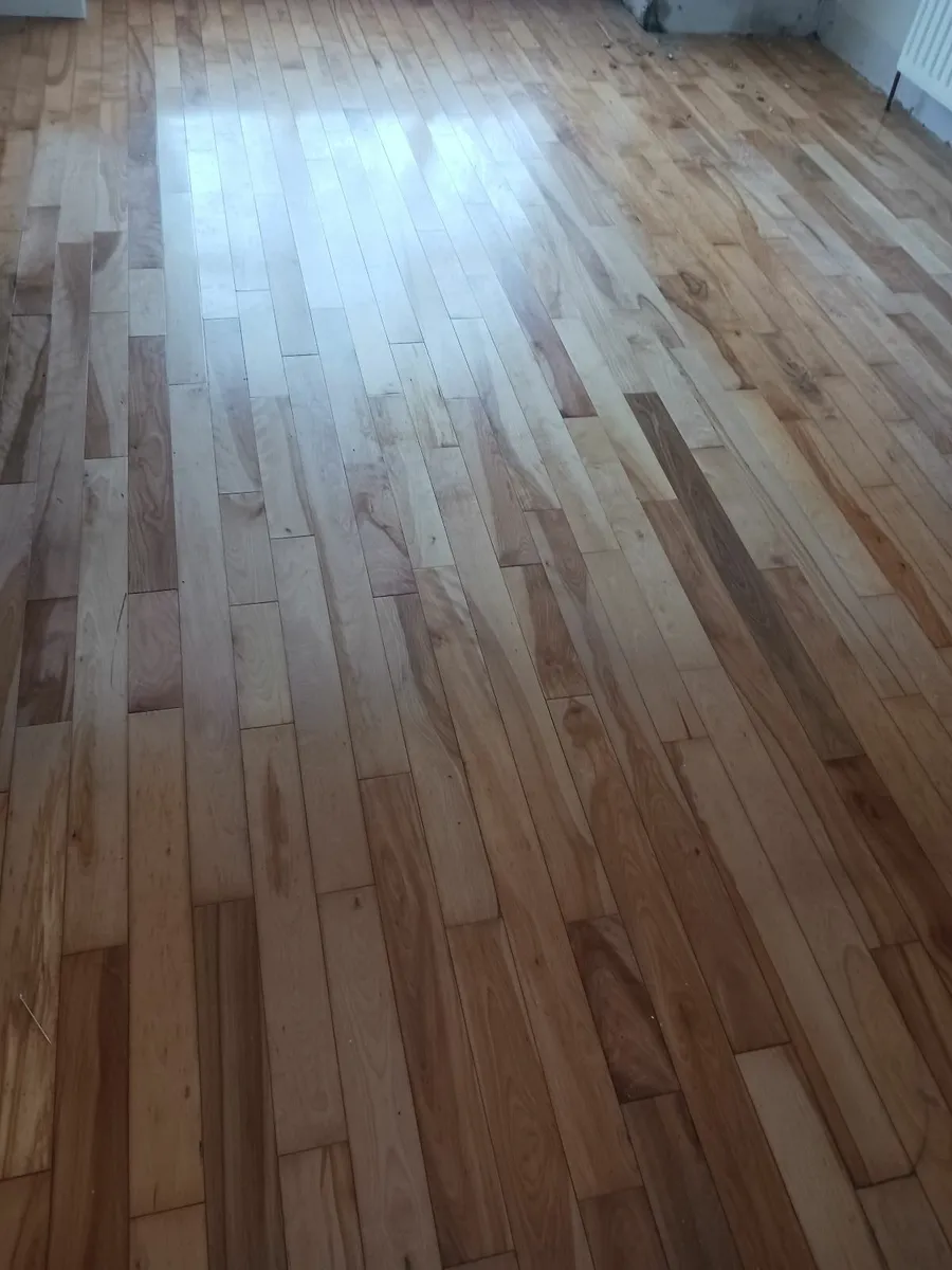 Wooden flooring - Image 1