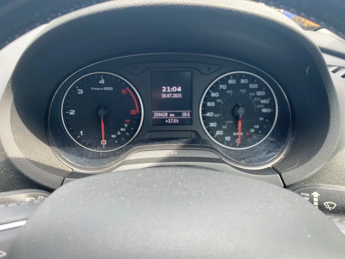 Audi A3 2014 - Image 2