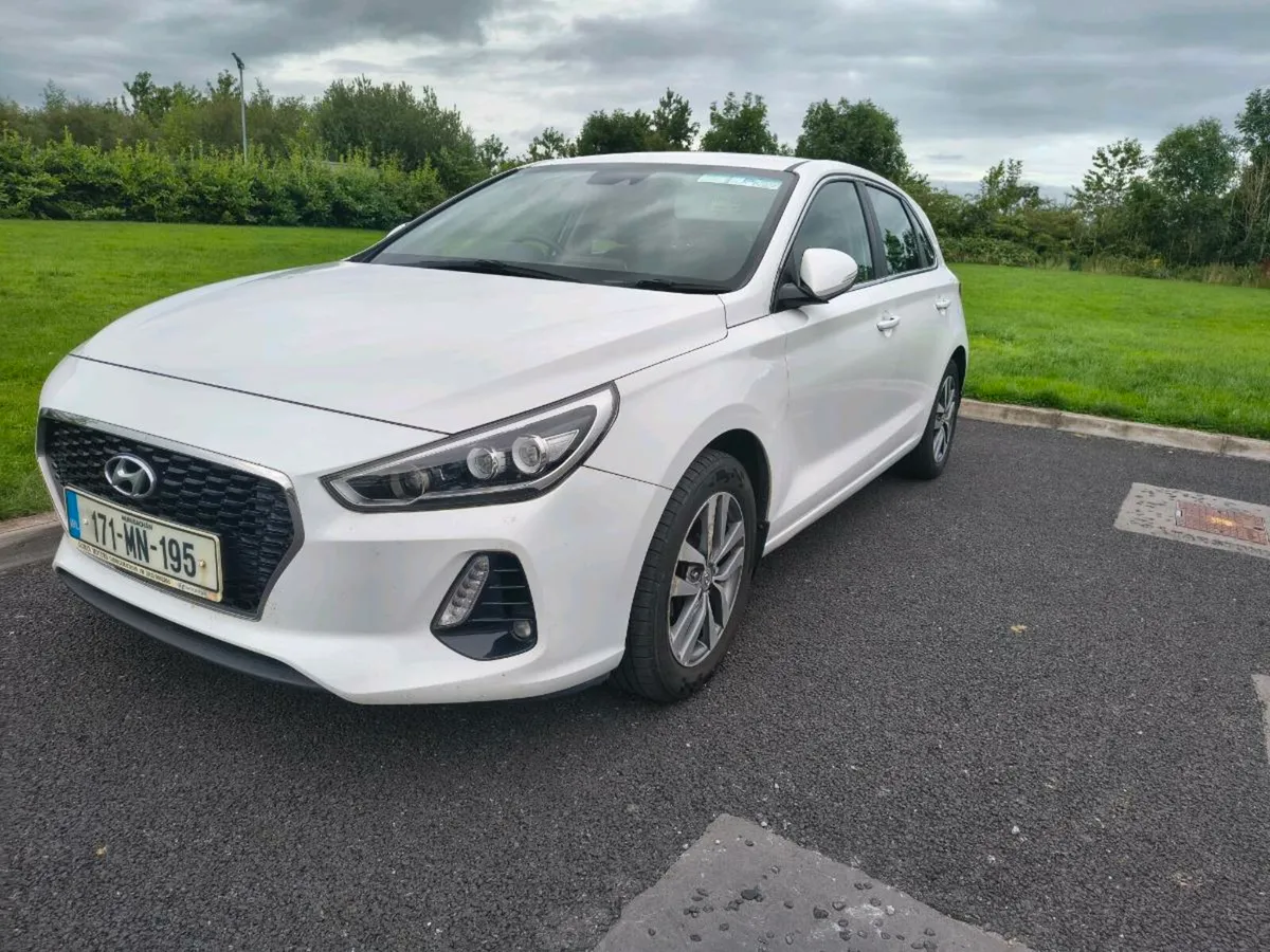 2017 Hyundai i30 1.6 Diesel Launch Edition - Image 1