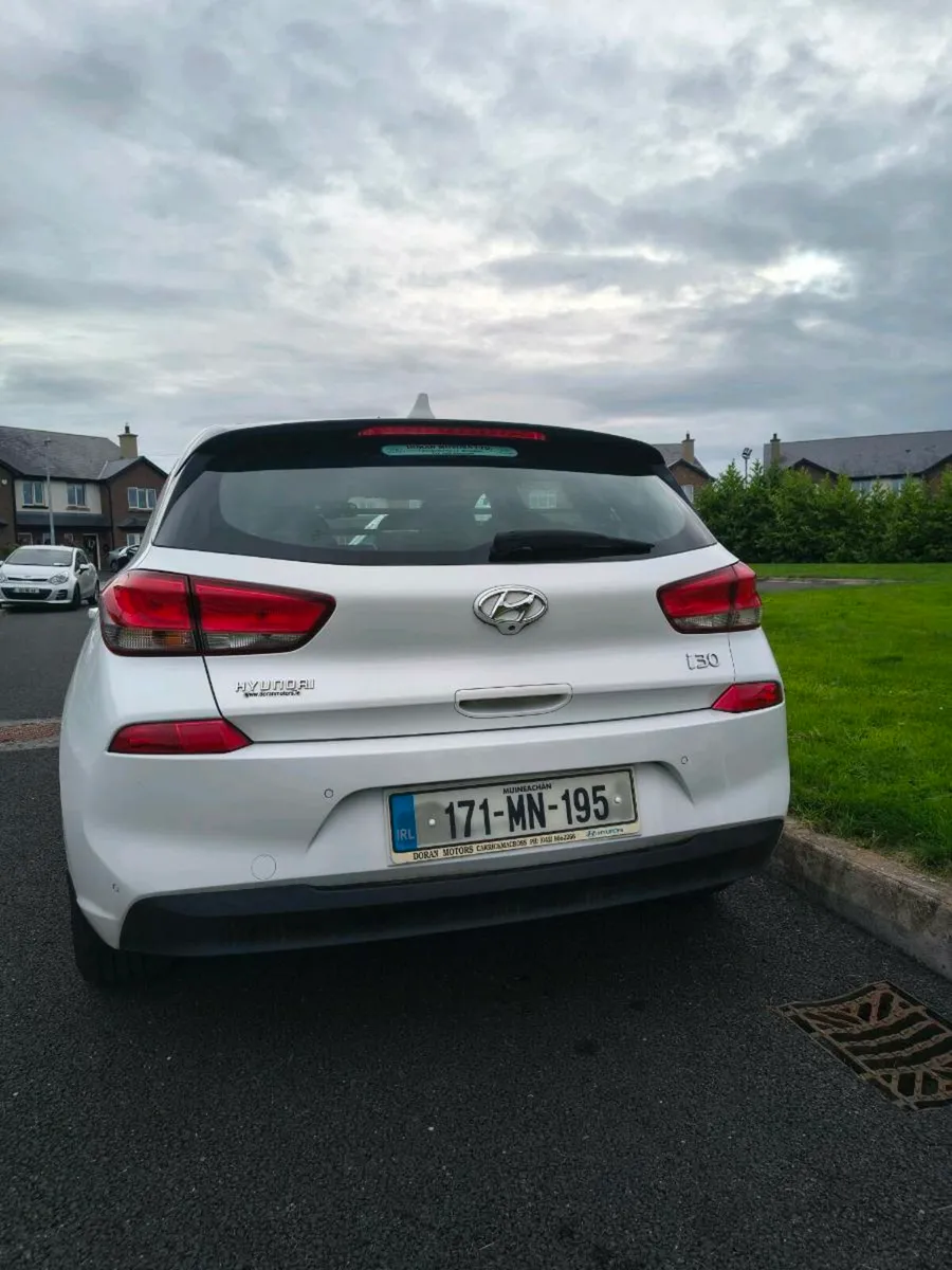 2017 Hyundai i30 1.6 Diesel Launch Edition - Image 4