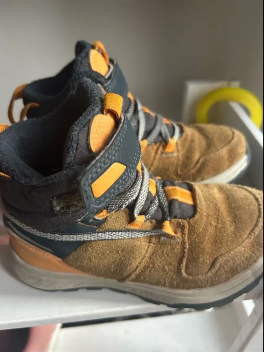 free boys boots - Image 2