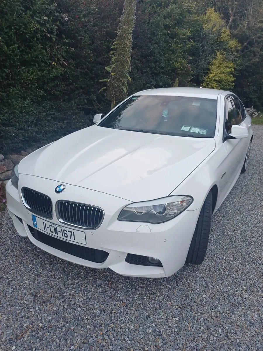 BMW 5-Series 2011 - Image 4