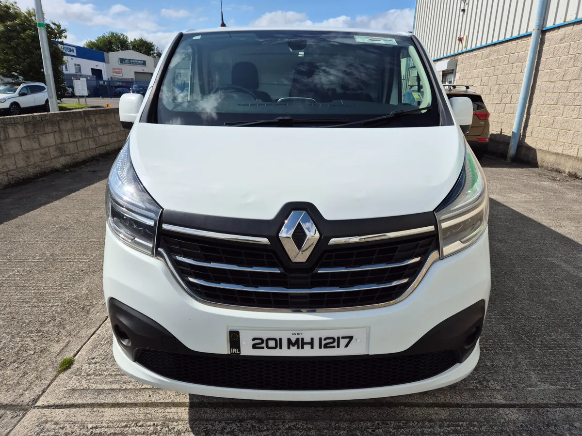 2020 Renault Trafic Sport - Image 4
