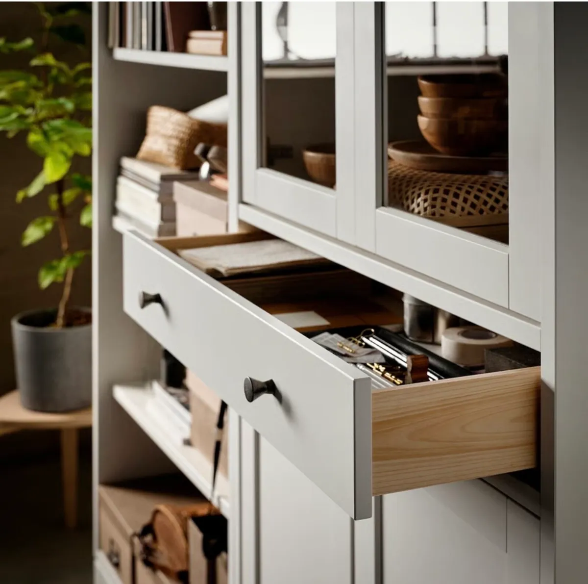 White IKEA display cabinet - Image 3
