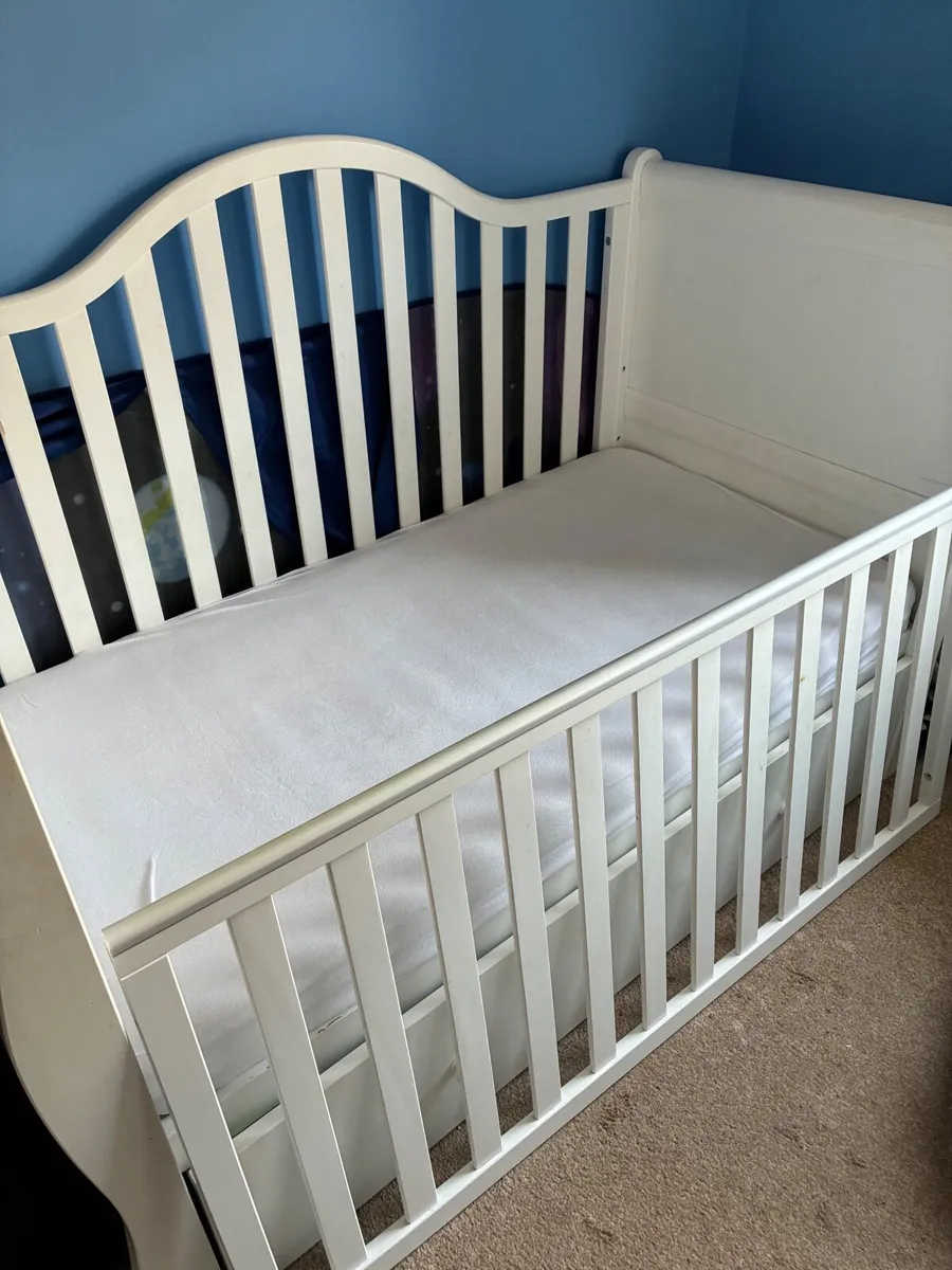Cotbed - Image 1