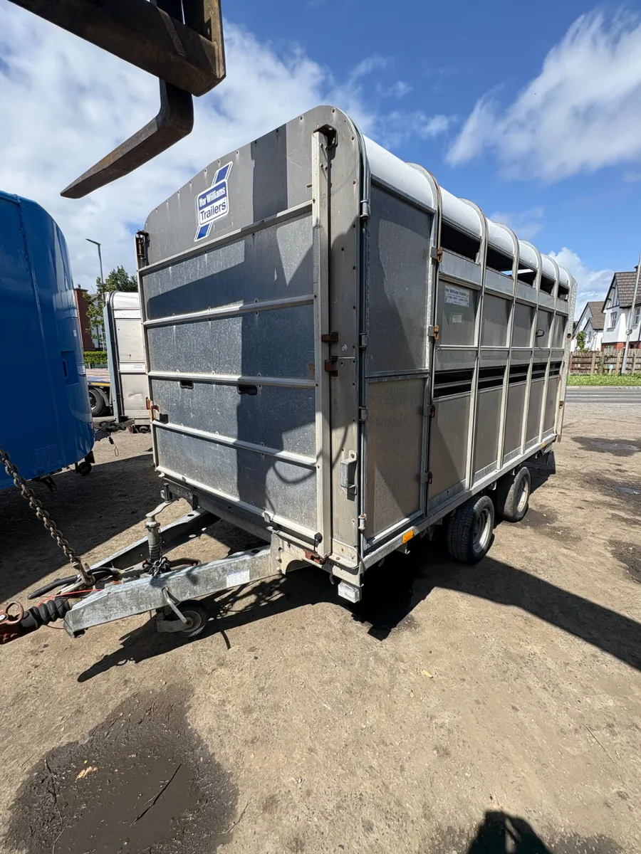 Ifor Williams 12ft dp120 cattle trailer - Image 1