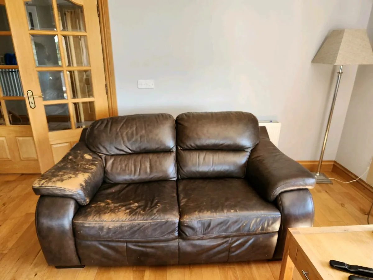 Couch - Image 3
