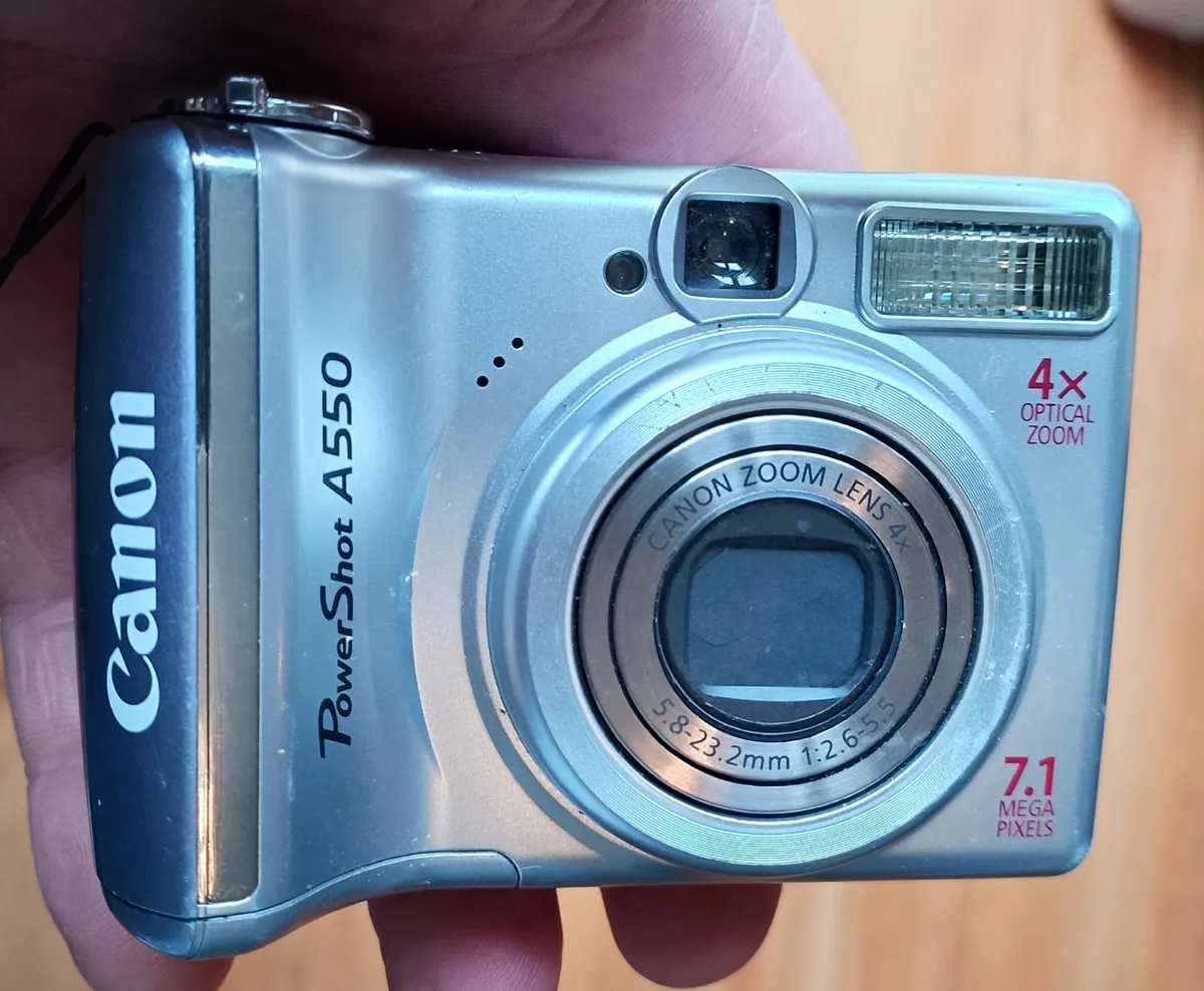 canon power shot a550 - Image 1