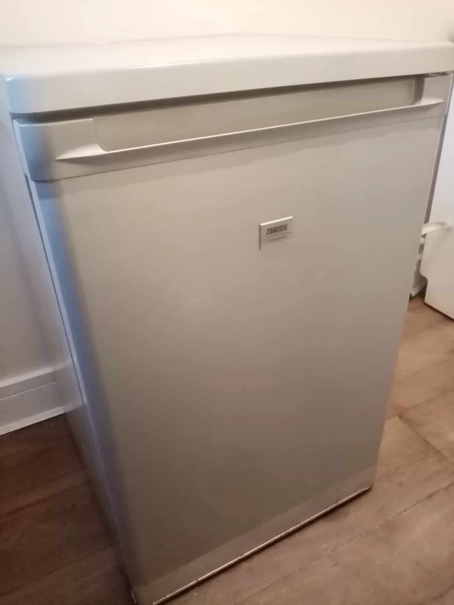 House cleaning - Image 1