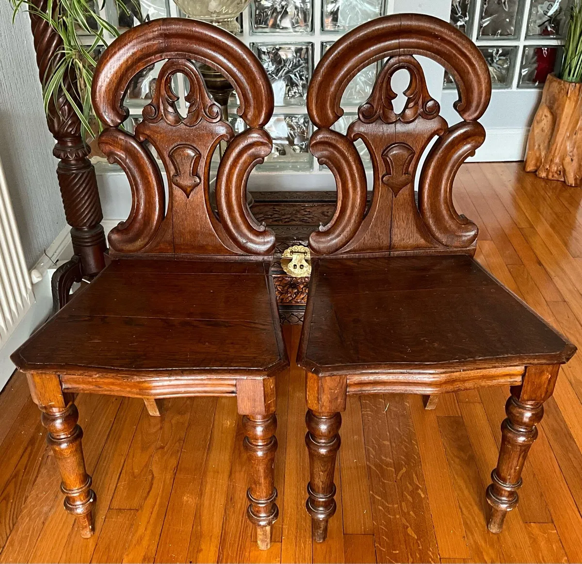 Pair of Victorian Mahogany Carved Hall Chairs - Image 2
