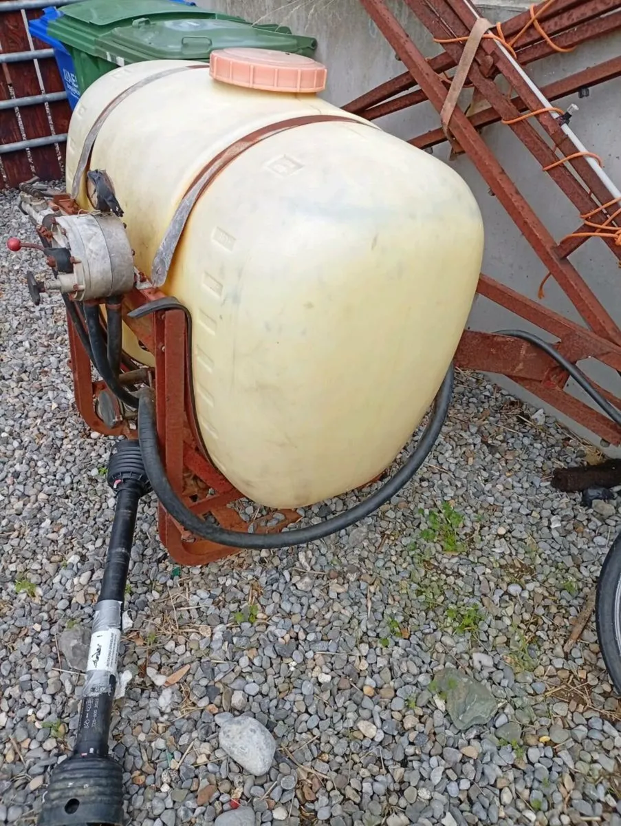 Tractor sprayer - Image 1