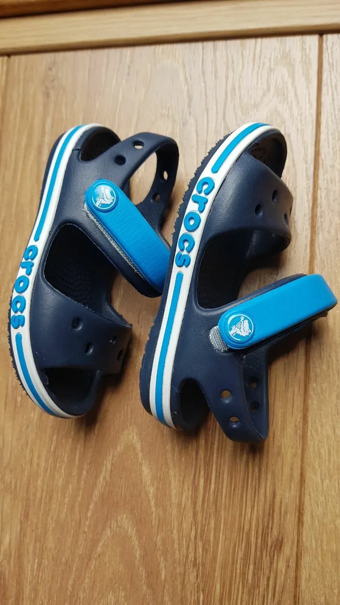 Kids sandals- CROCS original - Image 4