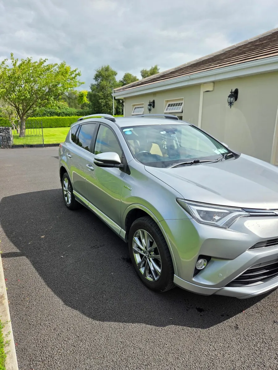Toyota RAV4 2018 - Image 4