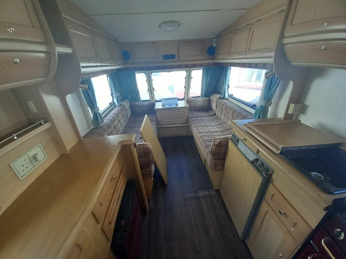 caravan - Image 1