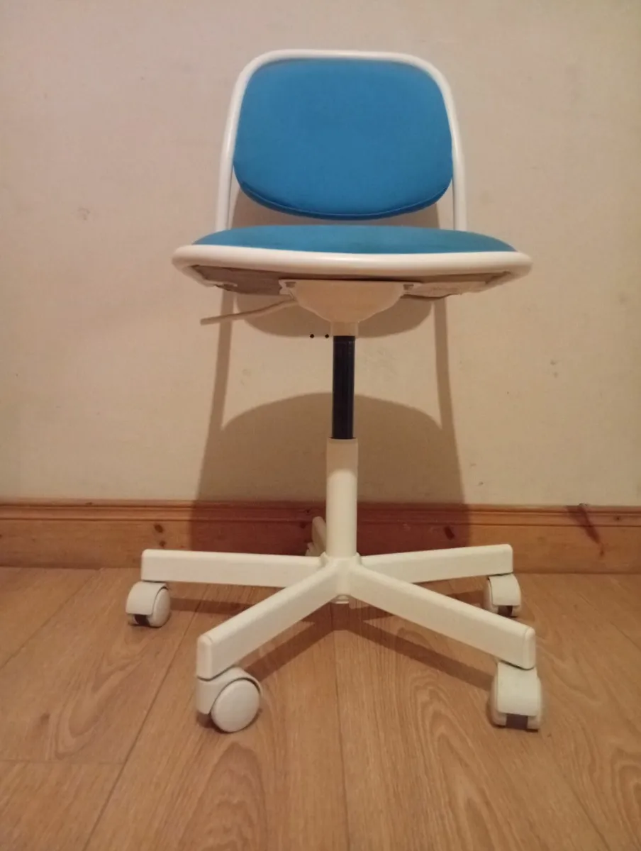 Quality Kids Computer swivel chair 1month old - Image 3