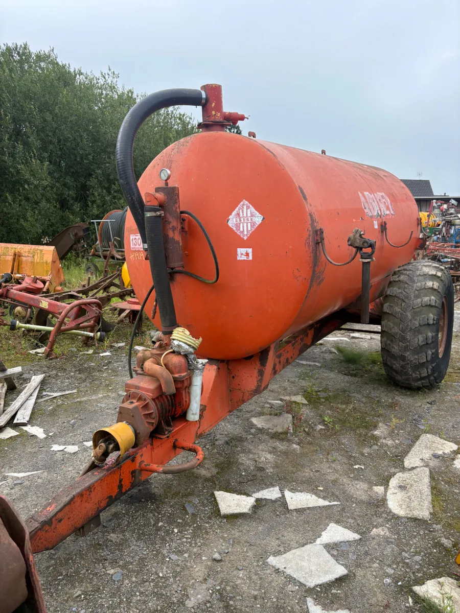Abbey 1300 tanker - Image 1