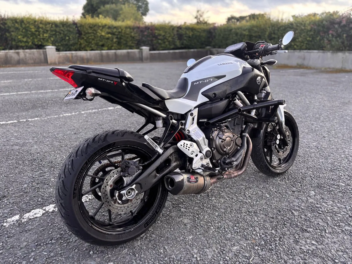 2014 YAMAHA MT 07 - Image 3