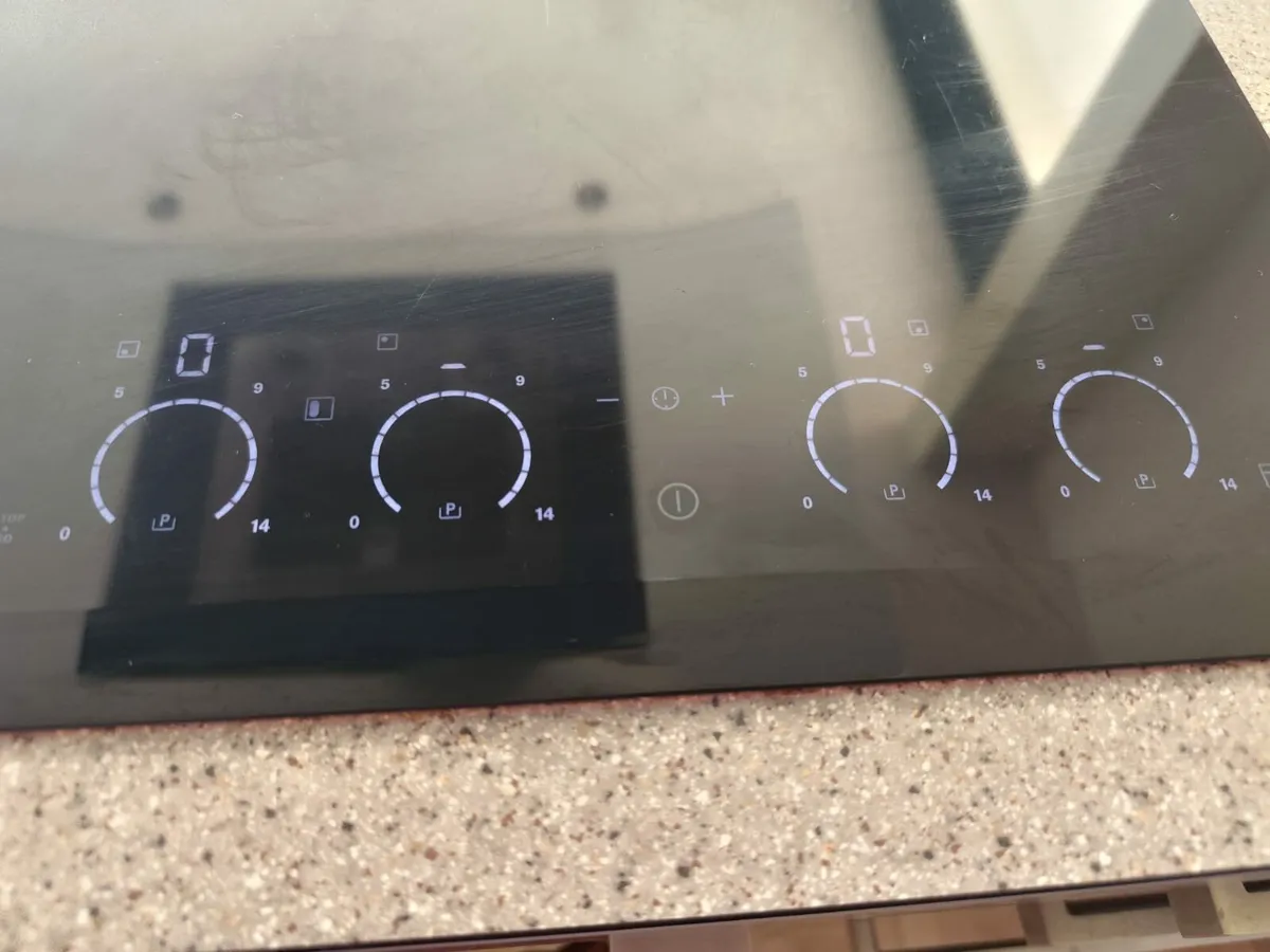 80cm Induction hob - Image 2