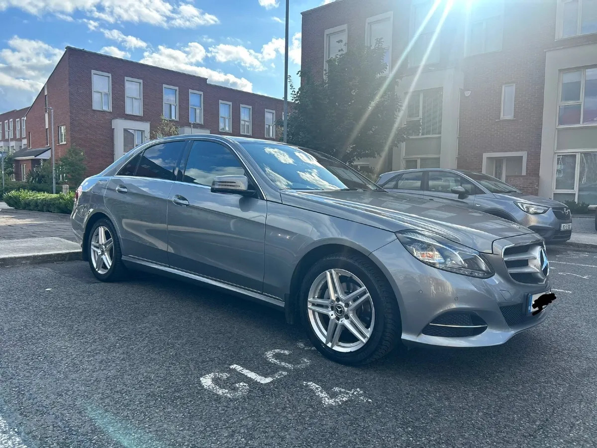 Mercedes-Benz E-Class 2015 - Image 4