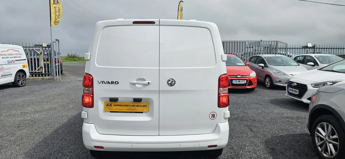 Vauxhall Vivaro 2020 - Finance approval in 1 hour - Image 4