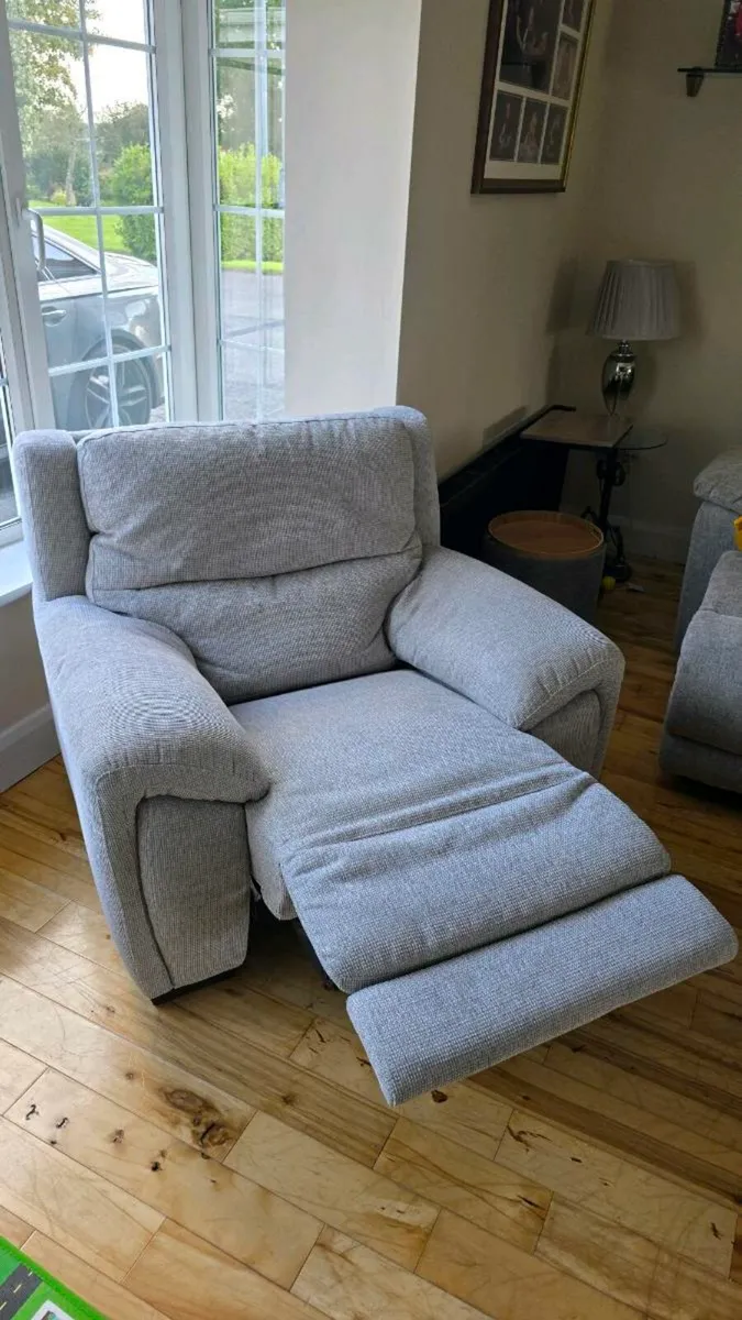 large Recliner Chair - Image 4