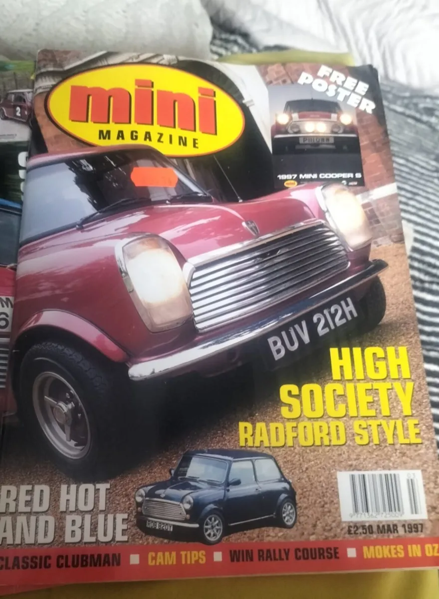 Old car 🚗 👌magazines... - Image 1