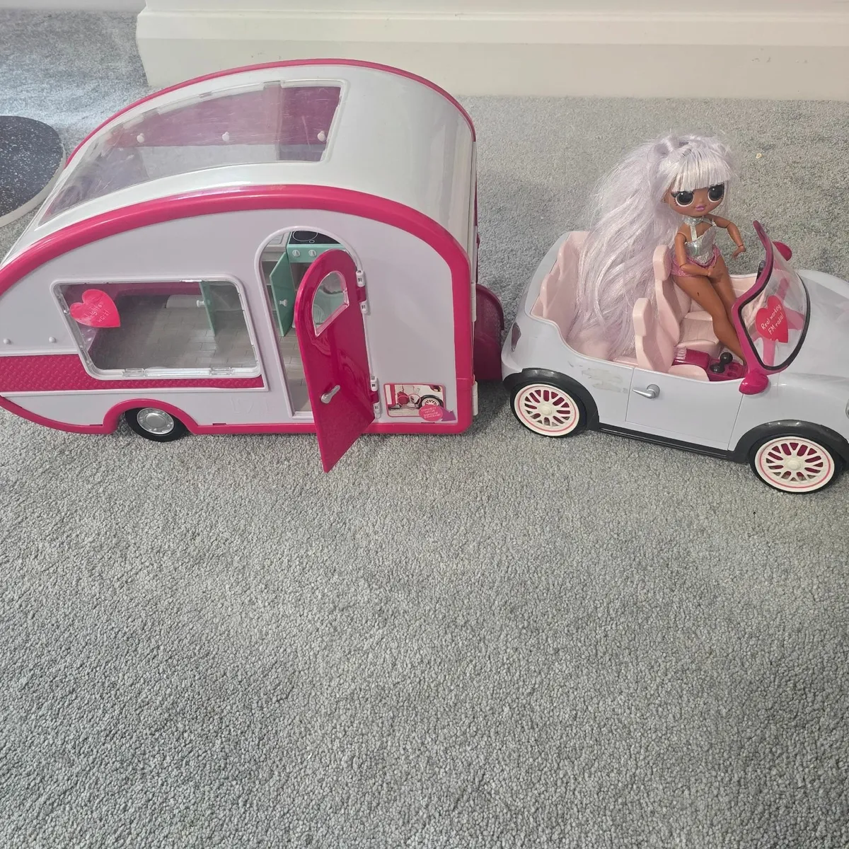 Lol doll and car and caravan - Image 1