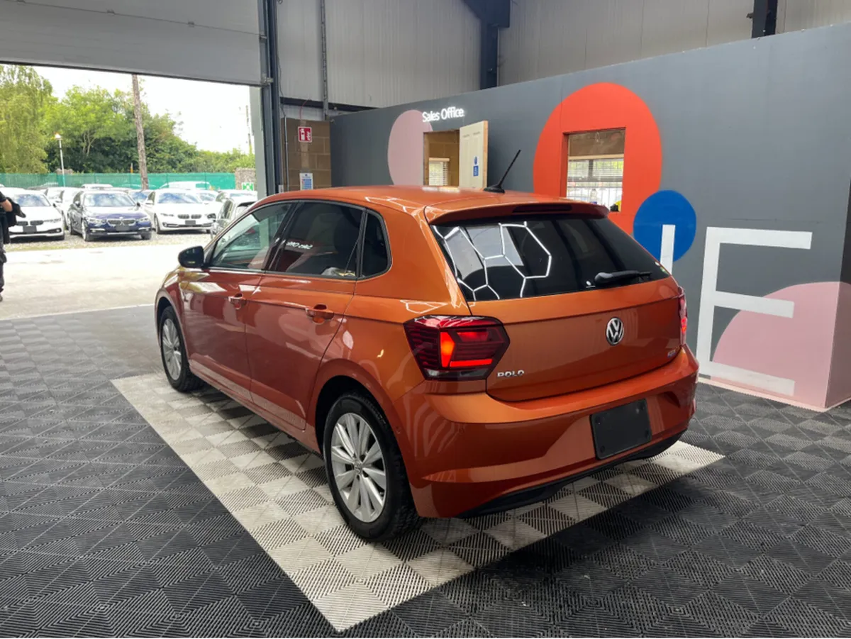 Volkswagen Polo POLO AUTOMATIC 1.0 TSI HIGH LINE / - Image 4