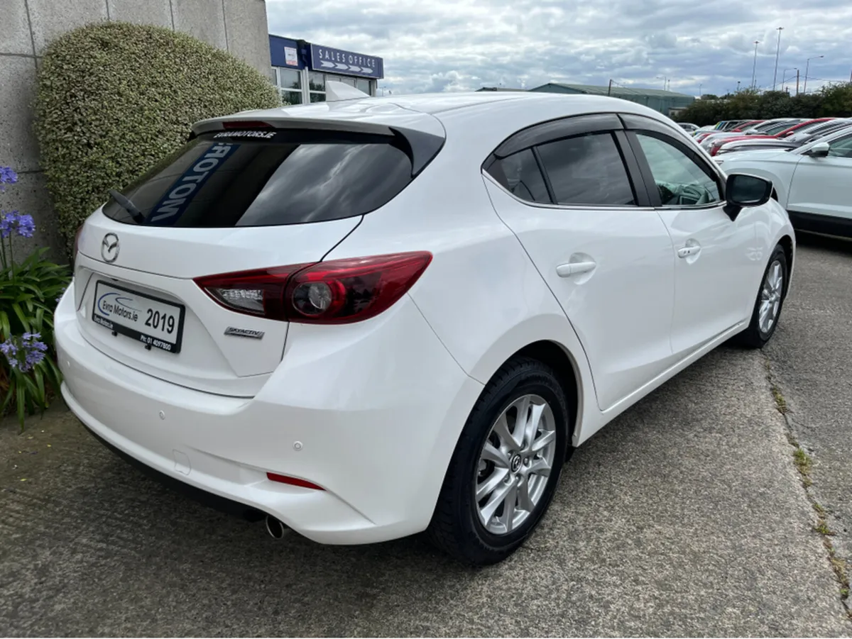 Mazda Mazda3 AXELA AUTOMATIC 1.5 PETROL - Image 4