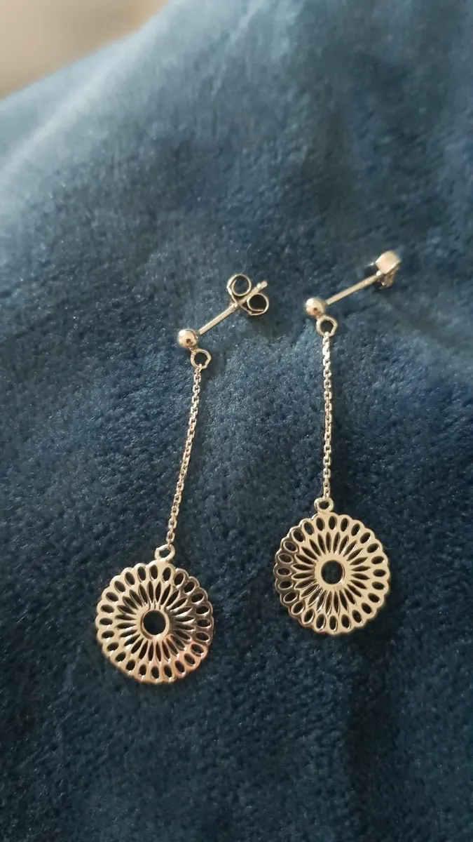 silver earrings - Image 2