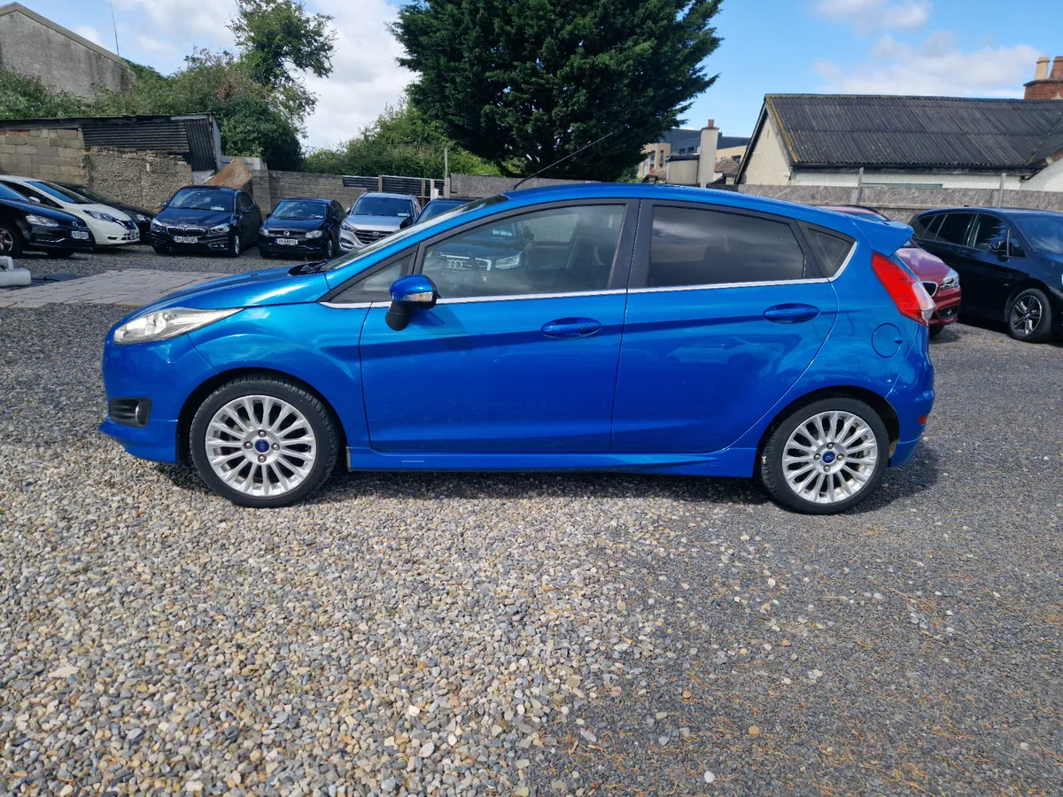 Ford Fiesta 1.0L EcoBoost Titanium | Sleek |Sporty - Image 3