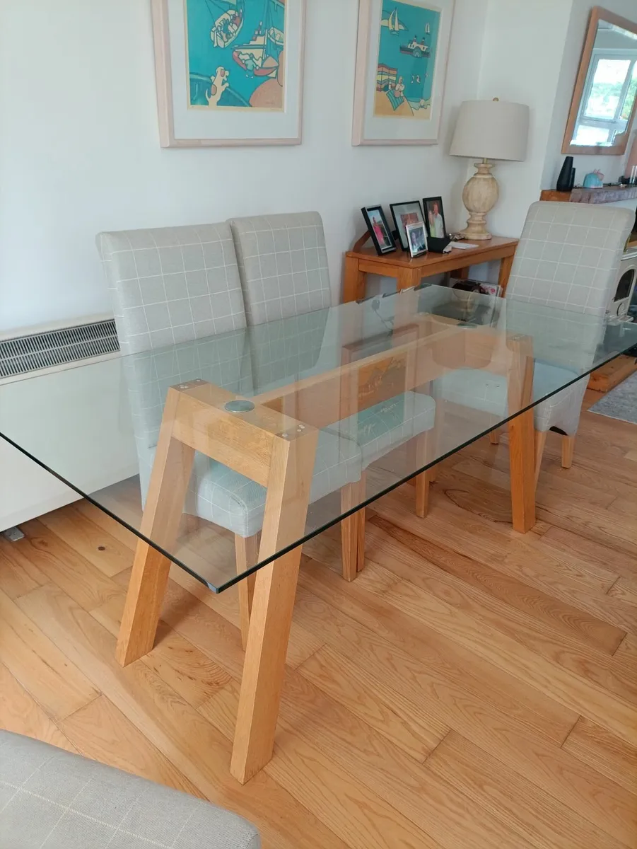 Dining table - Image 2