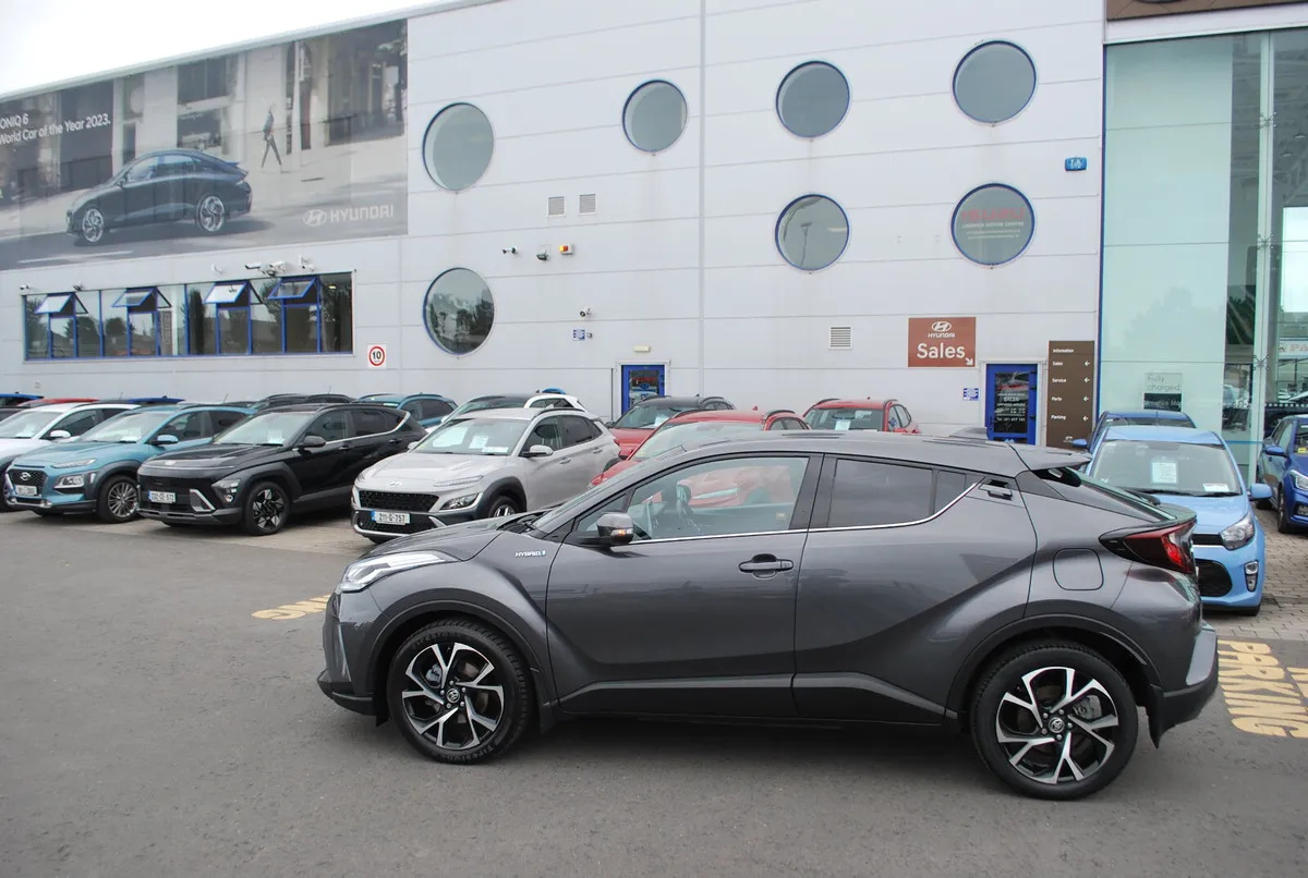 Toyota C-HR 2020 - Image 2