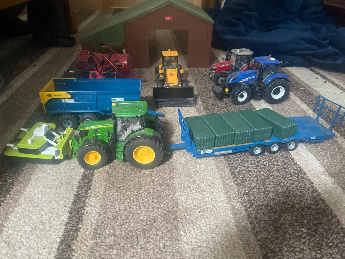 1:32 models