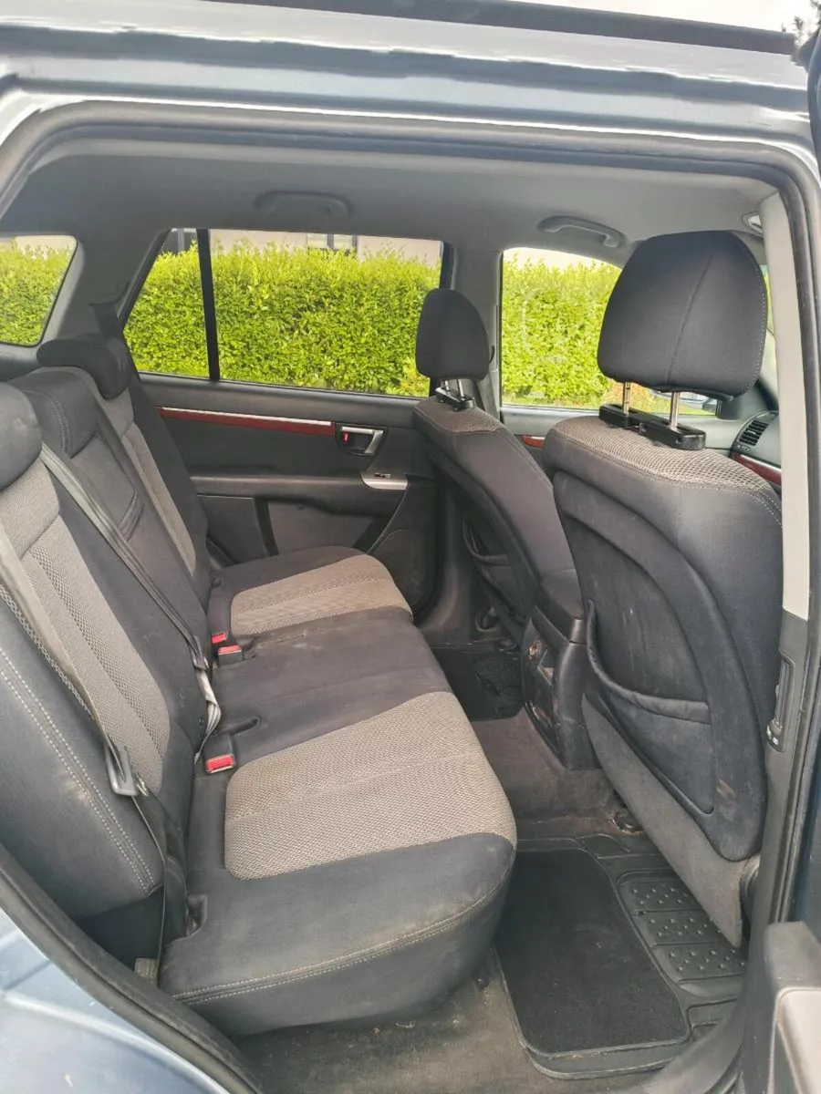Hyundai Santa Fe - Image 3