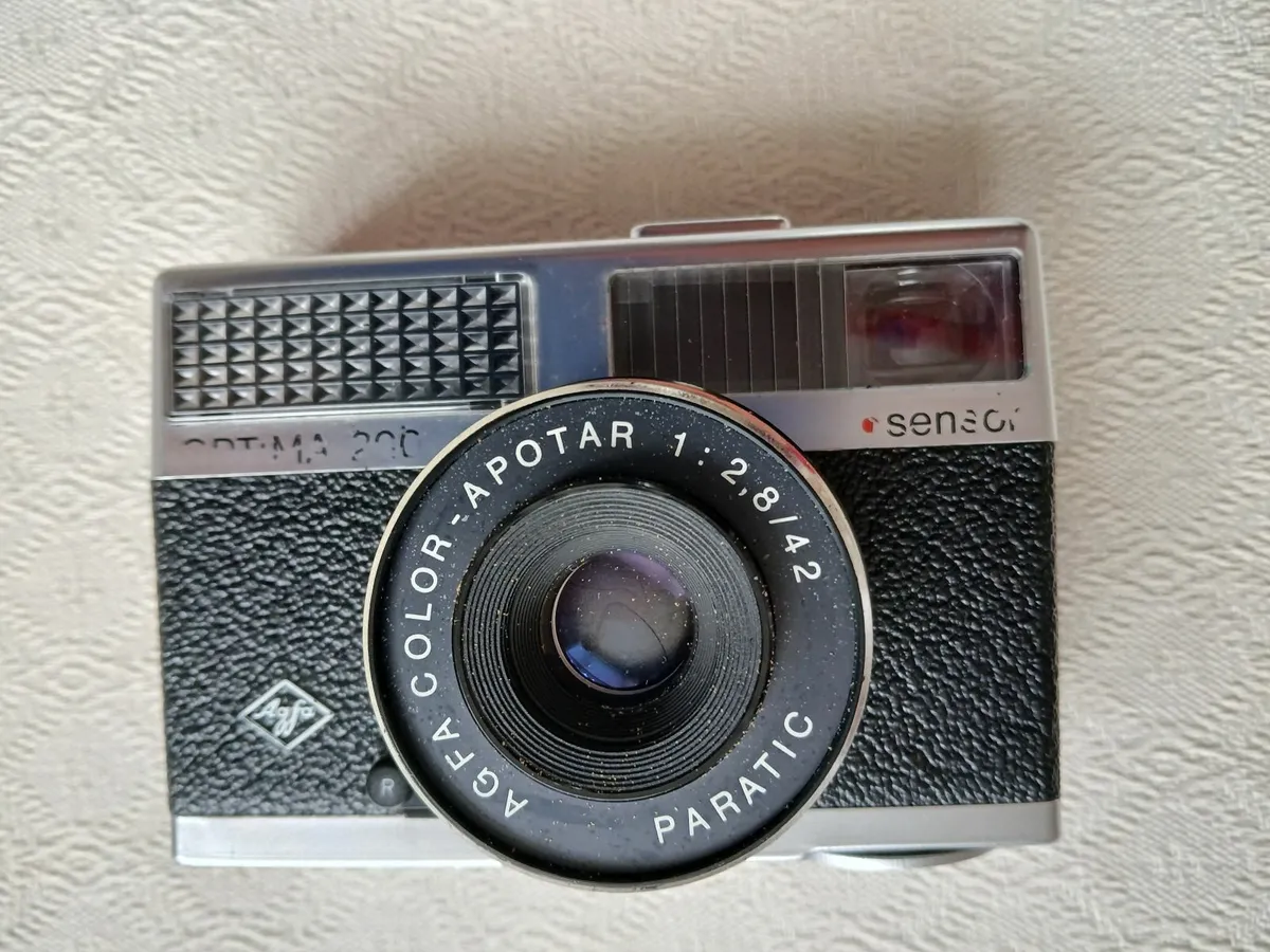 4 Agfa Film Cameras and accessories - Image 1