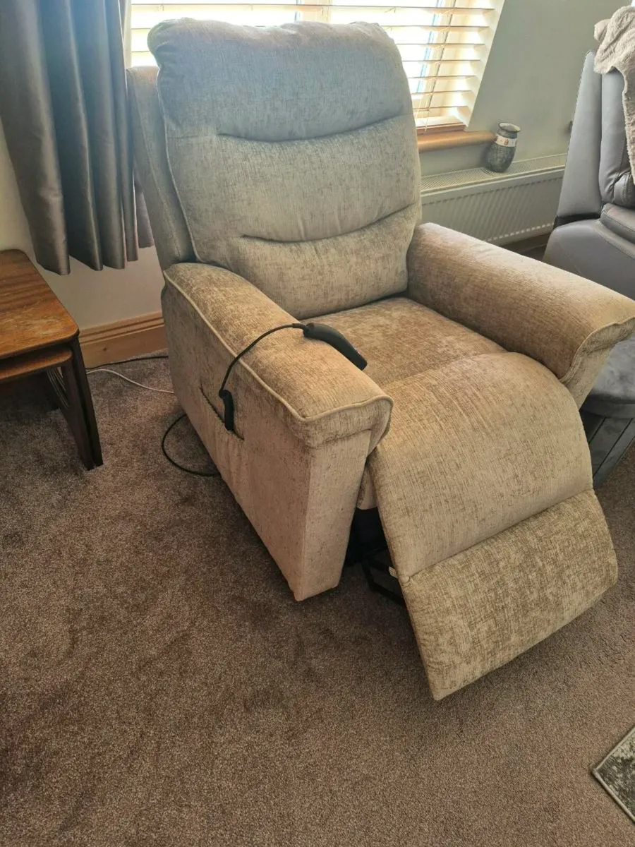 Armchair - Image 1