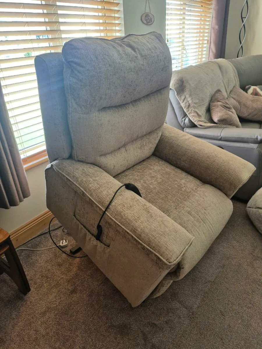 Armchair - Image 4