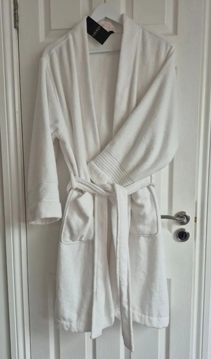 Woman's dressing gown - Image 2