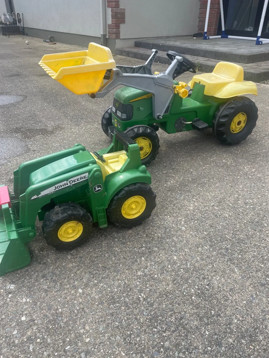 John Deer Ride On Tractor - Image 1