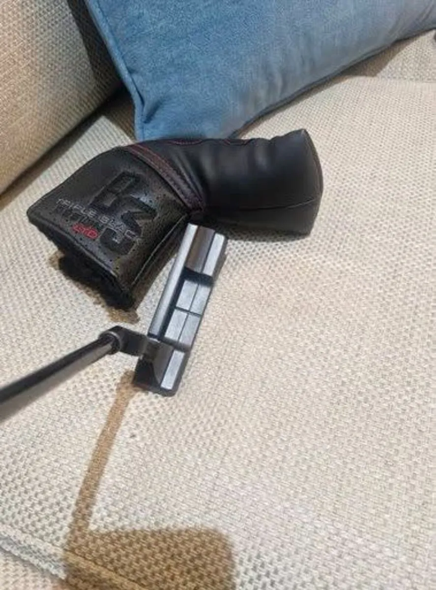 Limited edition Scotty triple black putter. 34" - Image 2