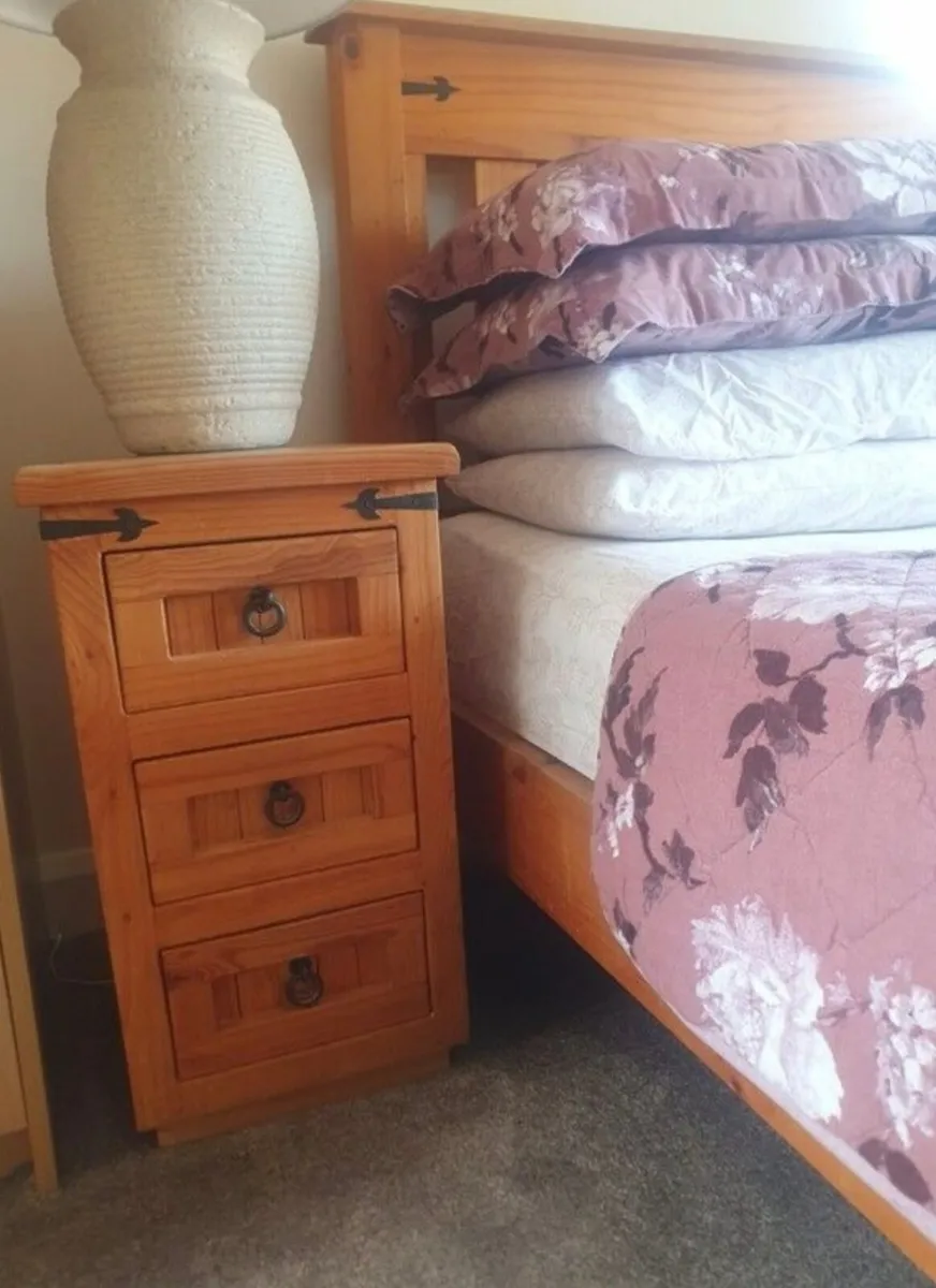 King size bedroom set - Image 2